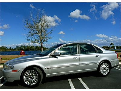 04 volvo s80 t6 premiere dvd tv heated seating navigation ice cooler windowshade