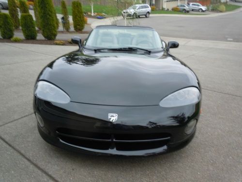 1994 dodge viper rt/10 6 speed 6k miles blk convertible stock flawless garaged !