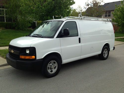 2007 chevrolet express 1500 base standard cargo van 4-door 4.3l