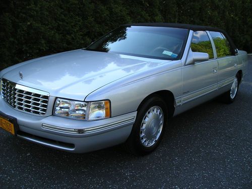 Nice 99 deville !! only 97k miles no/reserve-needs nothing !!!