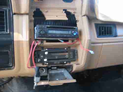 1983 Ford F-150, NO RESERVE, image 6