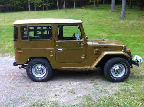 1977 Toyota FJ40 Landcruiser, image 2
