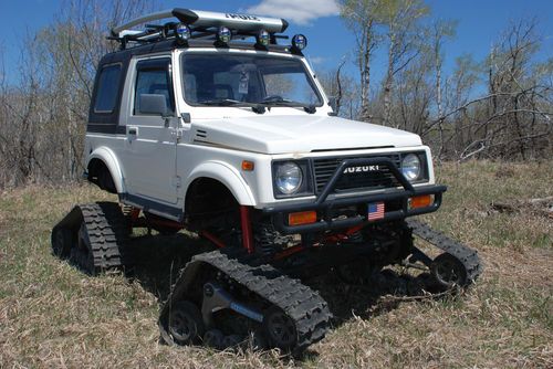 Suzuki samurai snowcat jeep rockcrawler 4x4 lifted tracks