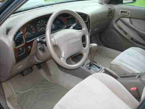 1996 Toyota Camry LE Sedan 4-Door 2.2L, US $3,300.00, image 9
