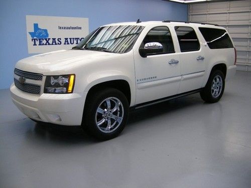 We finance!! 2008 chevrolet suburban ltz auto roof nav rcamera 3rd row tv 20 rim