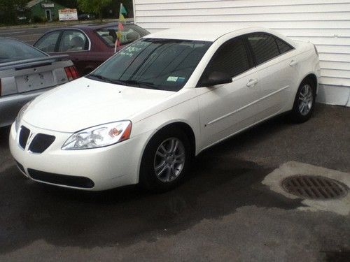 2006 pontiac g6 4 door sedan 3.5l clean 174,000 miles runs and drives excellent