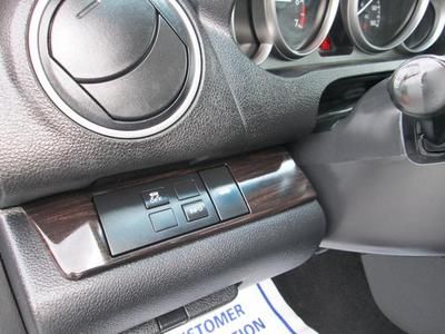 i 2.5L CD 9 Speakers AM/FM radio MP3 decoder Air Conditioning Power driver seat, image 12