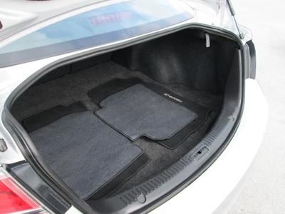 i 2.5L CD 9 Speakers AM/FM radio MP3 decoder Air Conditioning Power driver seat, image 20