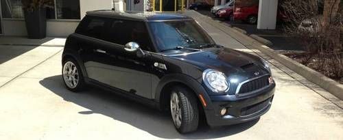 2007 mini cooper s fully loaded w/ all possible options - low miles!