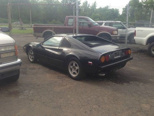 1986 pontiac fiero / ferrari 308 gtb replica