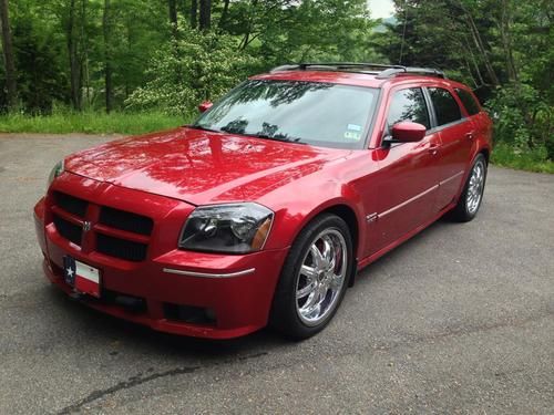 2006 dodge magnum srt8 wagon 4-door 6.1l