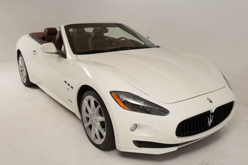 2012 maserati granturismo sport convertible 2-door 4.7l