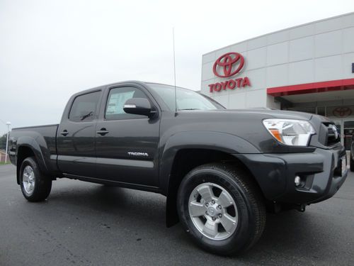 New 2013 tacoma double cab 4.0l v6 auto 4x4 long bed trd sport magnetic gray 4wd