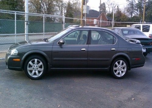 2002 nissan maxima gle sedan 4-door 3.5l