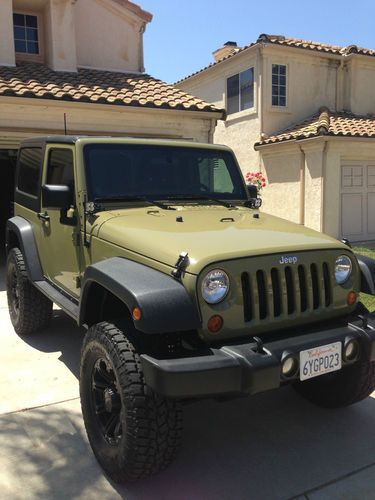 2013 jeep wrangler sport 2-door commando green auto with tons of extras ipad