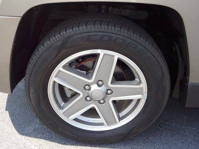 LIMITED SUV 2.4L Advanced Multi-Stage Front Seat Frontal Airbags, image 14