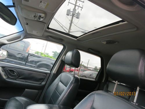 2003 Ford Escape Limited Sport Utility 4-Door 3.0L Repairable Mechanical Runs, image 10