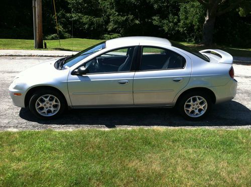 2002 dodge neon sxt sedan 4-door 2.0l