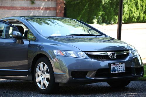 2010 honda civic lx sedan 4-door 1.8l