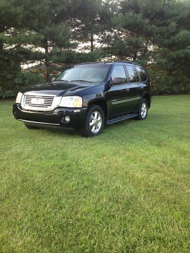 2006 gmc envoy slt* pwr sunroof* leather  v6   black &amp; sharp!*  good gas mileage