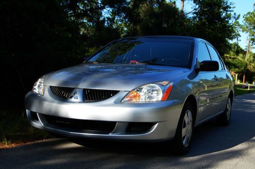 2004 mitsubishi lancer es sedan 4-door 2.0l