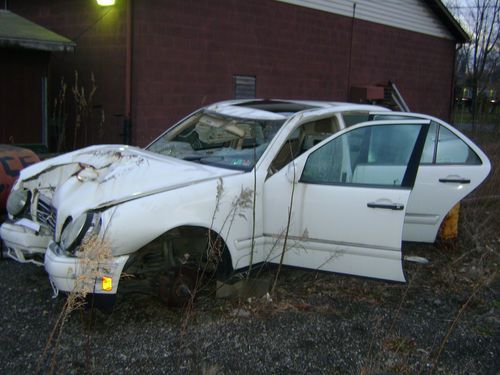 1999 mercedes-benz e320 base sedan 4-door 3.2l