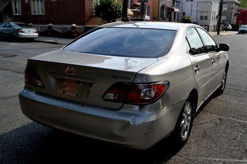 2002 lexus es300 base sedan 4-door 3.0l