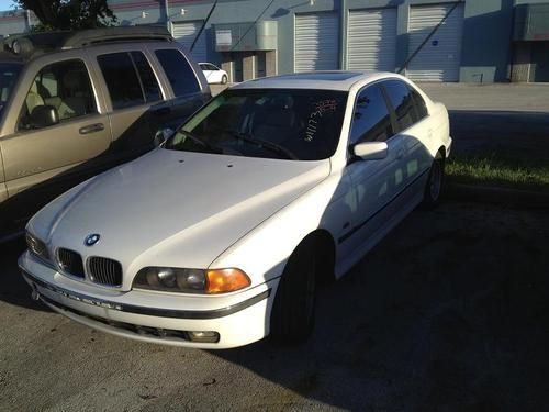 1997 bmw 528i base sedan 4-door 2.8l