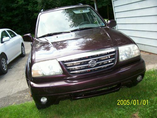 2001 Suzuki XL7 ~ Burgundy~Grey Interior~4 Wheel Drive, image 2