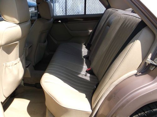 1993 Mercedes 300E, NO RESERVE, image 3