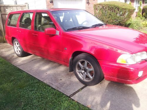 1999 volvo v70 base wagon 4-door 2.4l