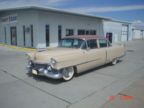 1954 cadillac series 75 fleetwood