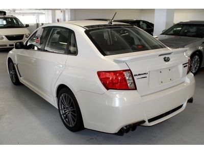 WRX Manual 2.5L CD AWD Turbocharged Power Steering 4-Wheel Disc Brakes A/C ABS, image 6