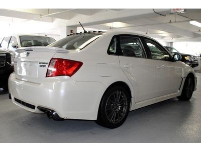 WRX Manual 2.5L CD AWD Turbocharged Power Steering 4-Wheel Disc Brakes A/C ABS, image 10