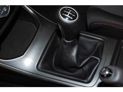 WRX Manual 2.5L CD AWD Turbocharged Power Steering 4-Wheel Disc Brakes A/C ABS, image 16