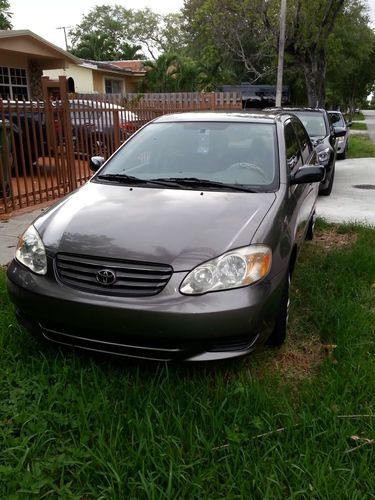 2003 toyota corolla ce sedan 4-door automatic 1.8l  only 66k miles auto cd