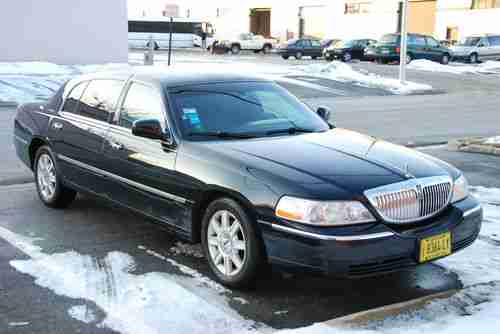 2007 Lincoln Town Car Executive L Sedan 4-Door 4.6L, image 3