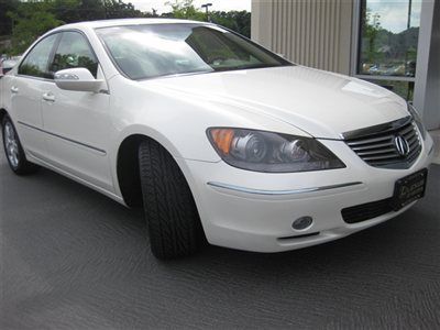 2007 acura rl shawd with navigation, back-up camera, 48364 miles. white/tan.