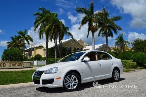 2009 volkswagon jetta tdi sedan**low miles**diesel**auto**sunroof**1 fla owner**