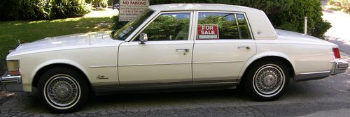 One owner 1977 cadillac seville (engine runs)
