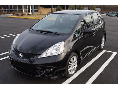 2010 honda fit sport! black! save thousands!