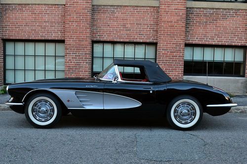 1959 chevrolet corvette convertible fuel injected