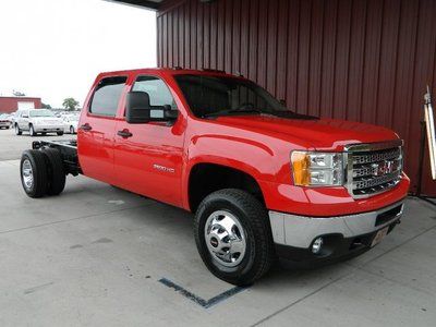 Sle 6.0l 4x4 crew cab chassis cab extremely low miles leather interior