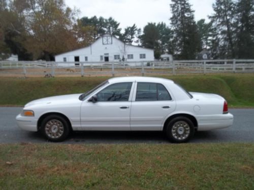 2004 ford crown victoria police interceptor low miles no reserve