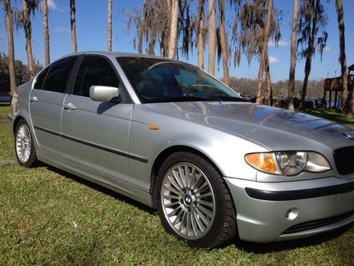 2002 bmw 330i base sedan 4-door 3.0l...no reserve