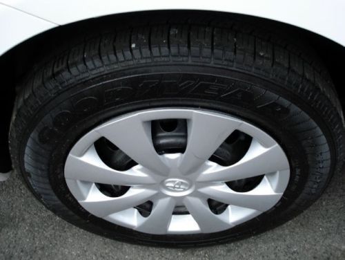 2011 Toyota Corolla LE Sedan 4-Door 1.8L, image 19