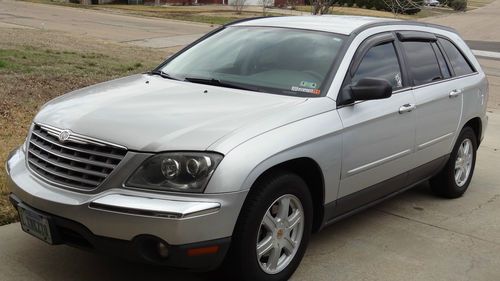 2004 chrysler pacifica 6 cyl awd, silver ext, tan int