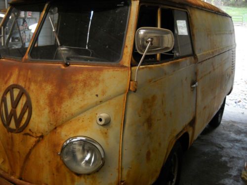 1959 vw bus panel walk through split window