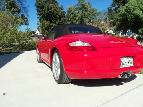 2005 Porsche Boxster S Convertible 2-Door 3.2L, image 2
