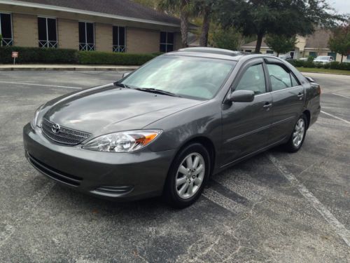 2002 toyota camry xle v6 navigation **one owner**